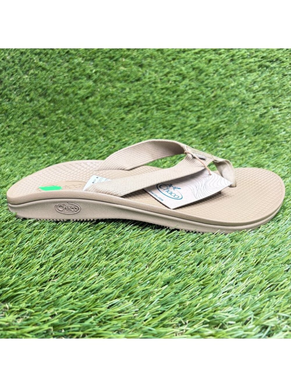 Chaco Classic Mens Size 9 Beige Beach Casual Outdoor Thong Flip Flop Sandals